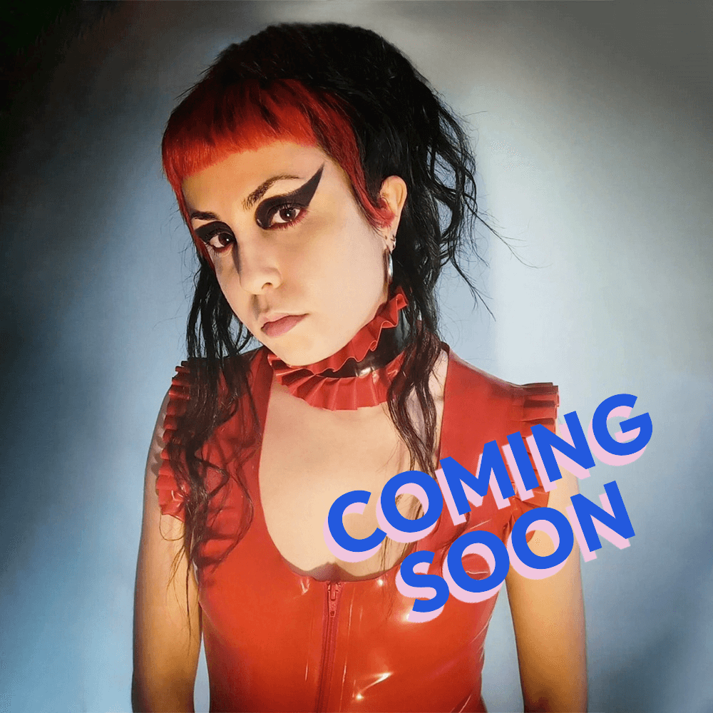 latex red outfit by Latexandlovers